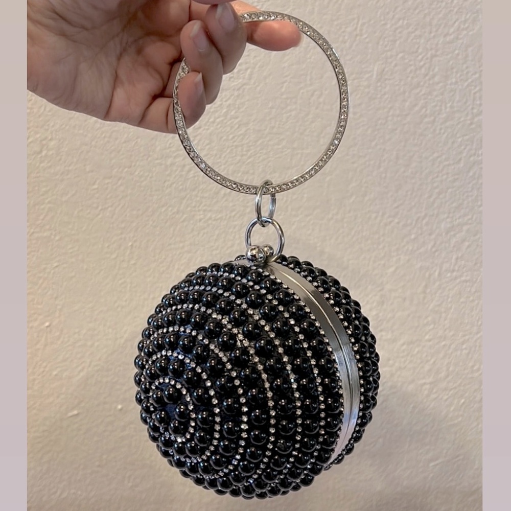 Badgley Mischka Deco Sphere Clutch Wristlet Bag